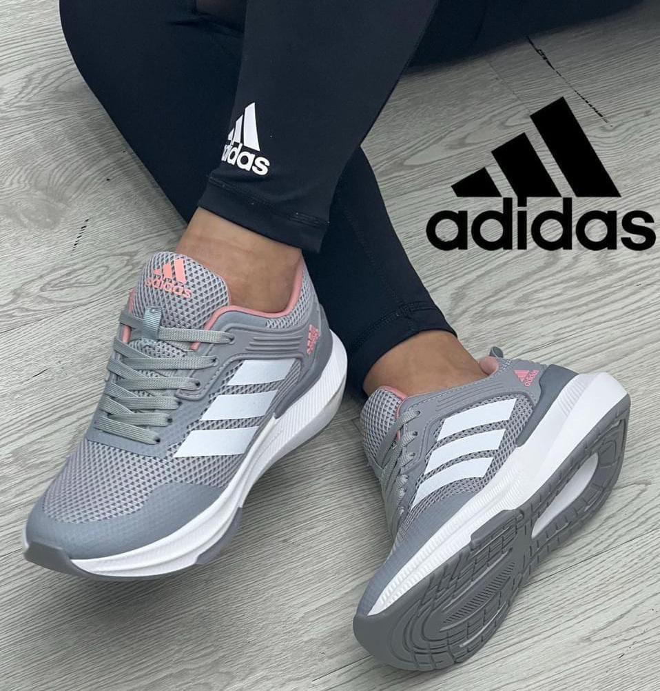 Tenis Adidas ultraboss Dama Triple A.